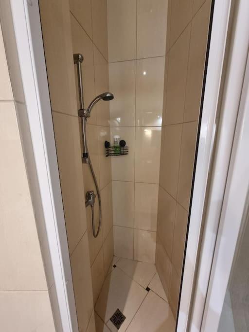 Fantastic Krk - Kr6 Room D Краков Экстерьер фото