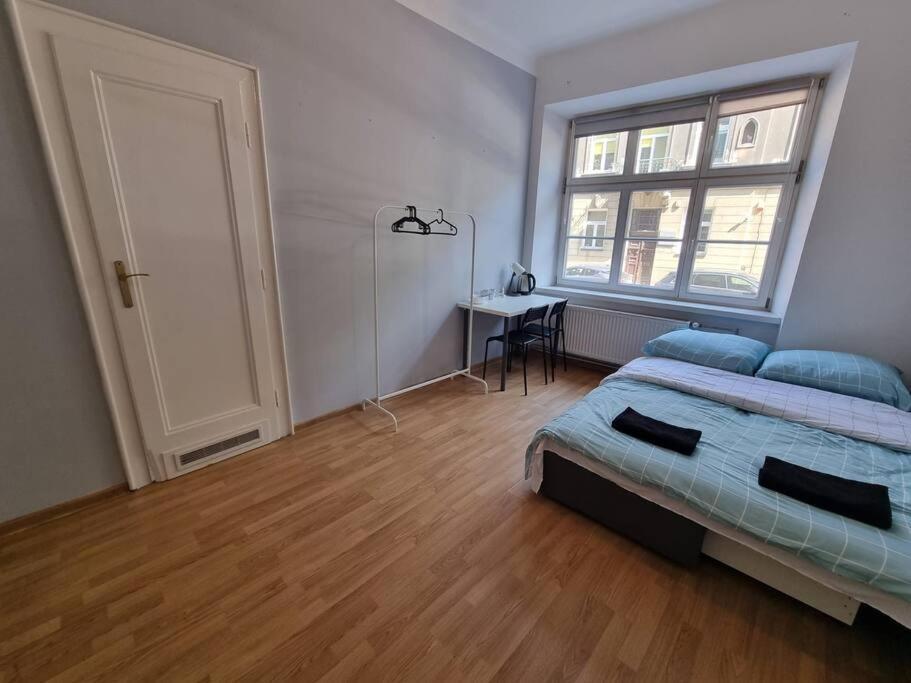 Fantastic Krk - Kr6 Room D Краков Экстерьер фото
